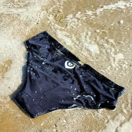 🏊♀️ Maillot de bain menstruel Sporty: l'allié indispensable des sportives et des adolescentes actives 🤩