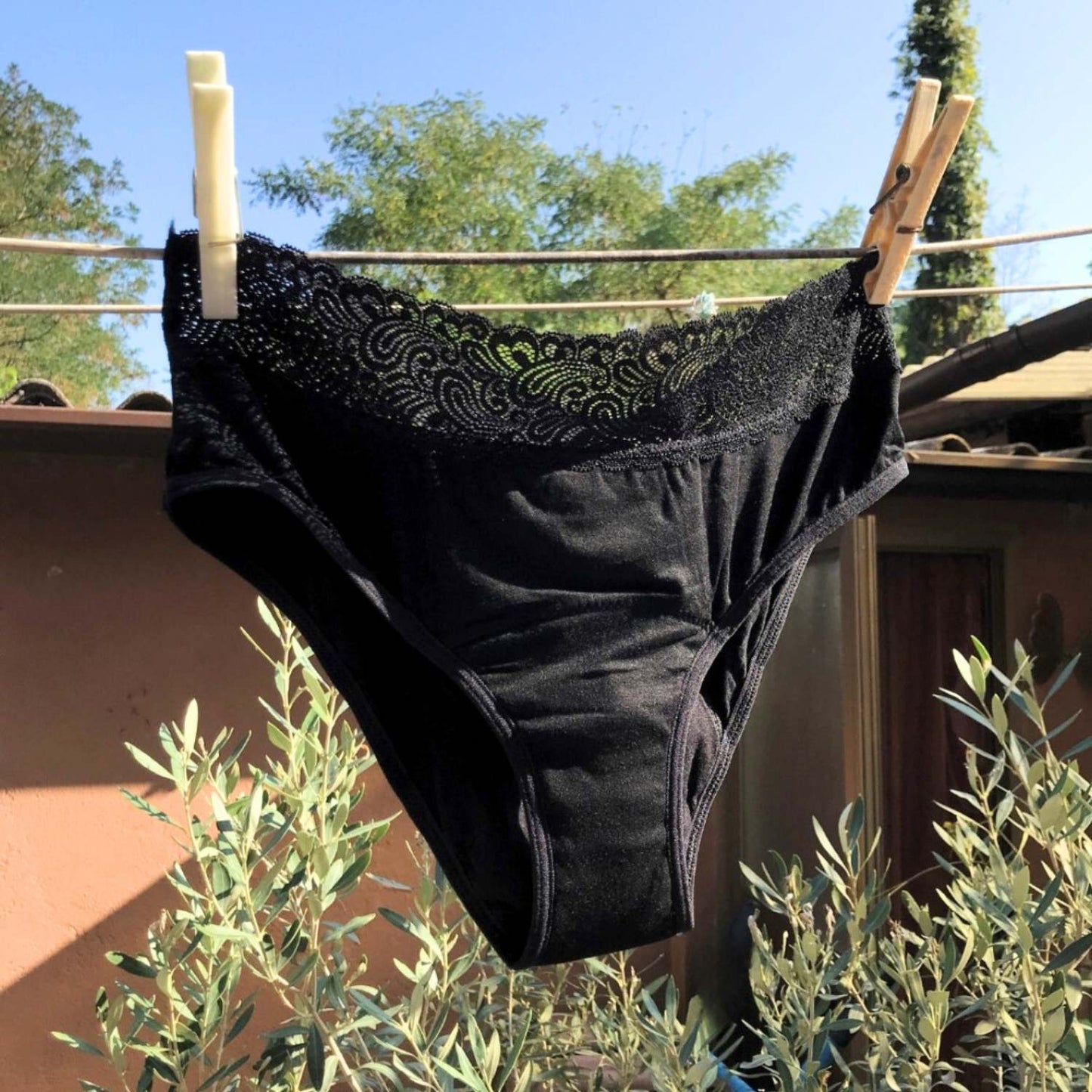 Culotte Menstruelle "Rebelle" Noire